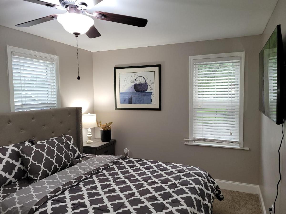 Apartment With Brand New Furniture And Large Parking West Seneca Exterior foto